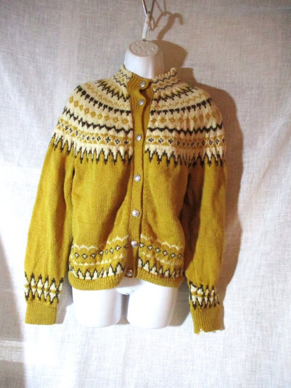 Vintage Fair Isles Knit Sweater Cardigan M Ethnic Silver Button Mustard Yellow
